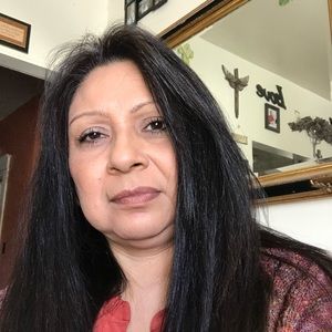 Meet your Posher, Suzanne